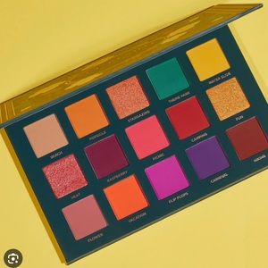 Ace Beaute Nostalgia Palette